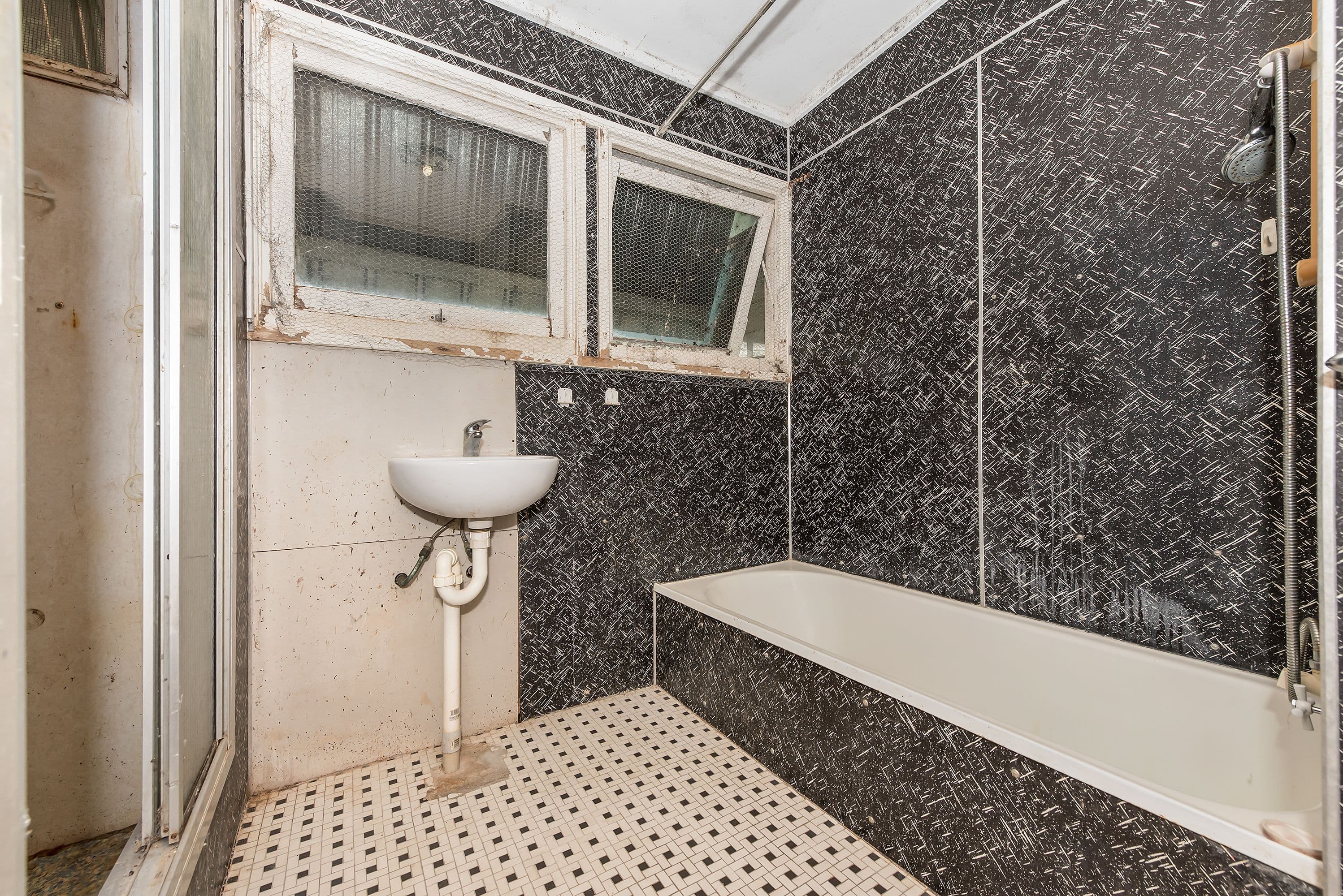 5 Cordelia Avenue, Cranbrook QLD 4814, Cranbrook - Thumbnail 4