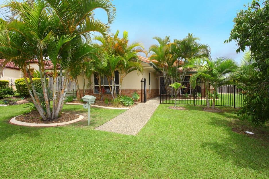 4 Lumley Street, Mudgeeraba QLD 4213, Mudgeeraba - Thumbnail 2