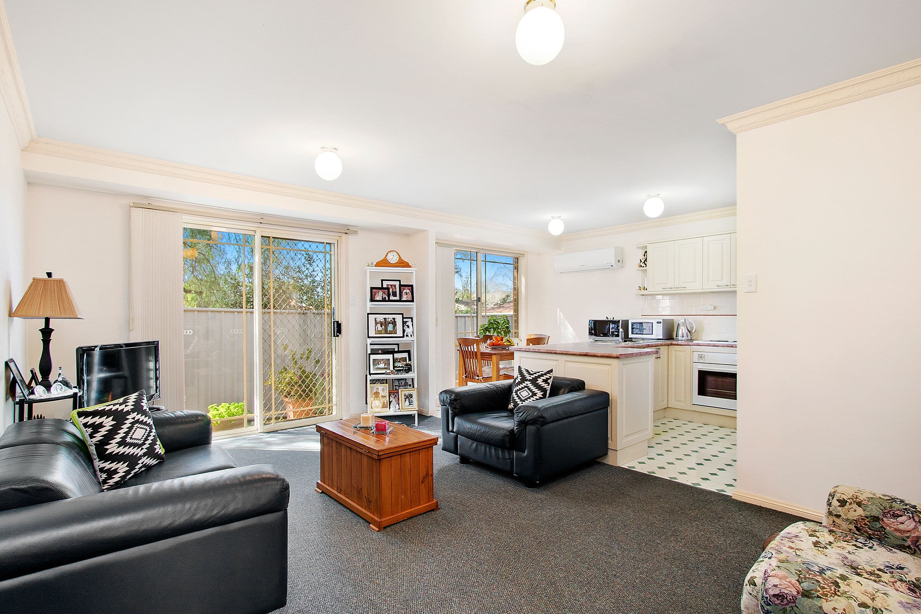 1 Yvonne Place, North Richmond - Thumbnail 2