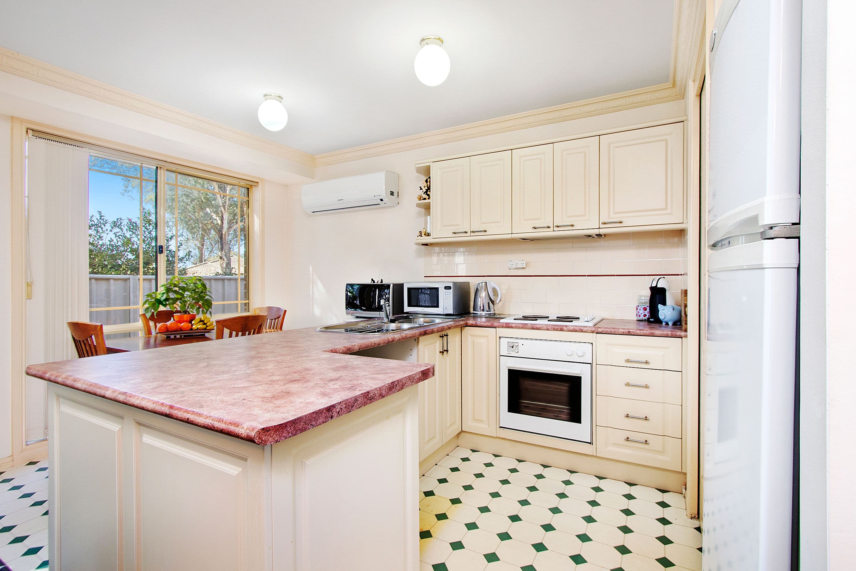 1 Yvonne Place, North Richmond - Thumbnail 3
