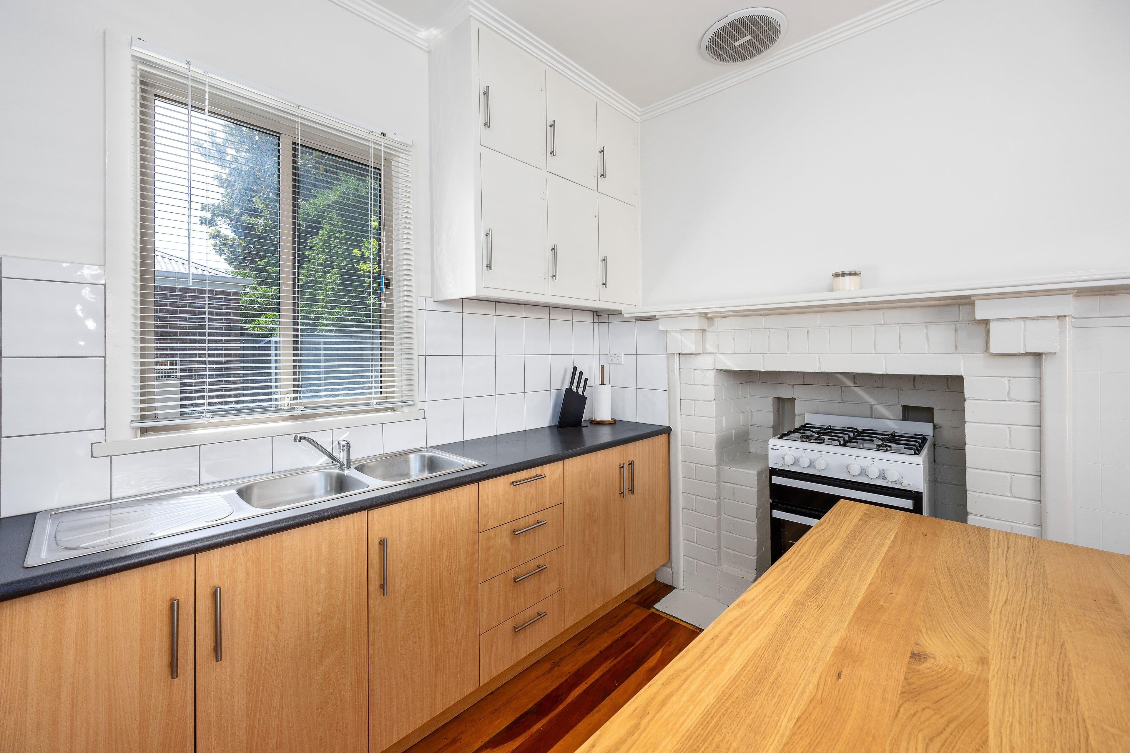 14 Cass Street, Rosebud VIC 3939, Rosebud - Thumbnail 2