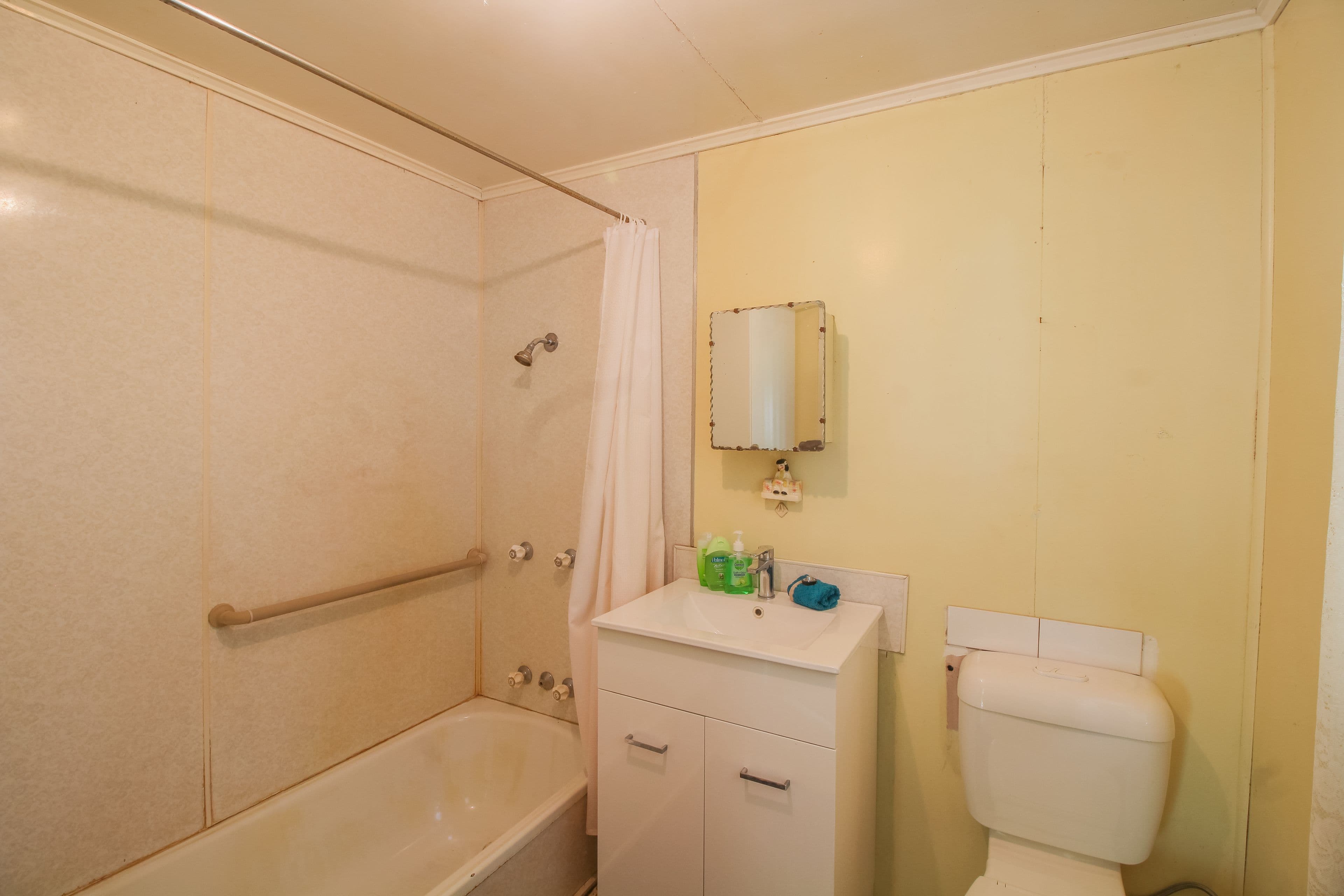 11 Cothill Road, Booval QLD 4304, Booval - Thumbnail 8