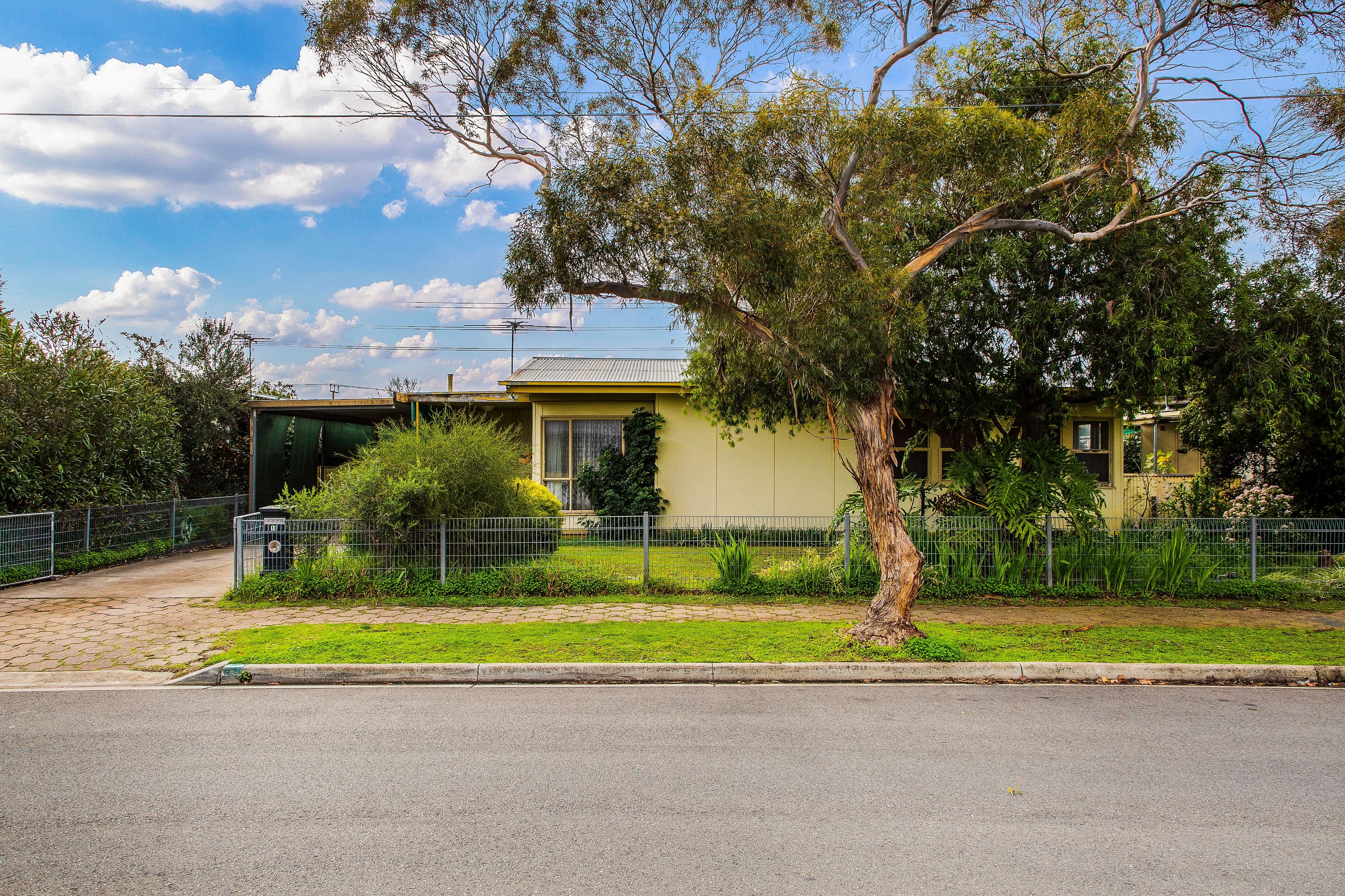 10 Hawker Avenue, Gilles Plains SA 5086, Gilles Plains - Thumbnail 2
