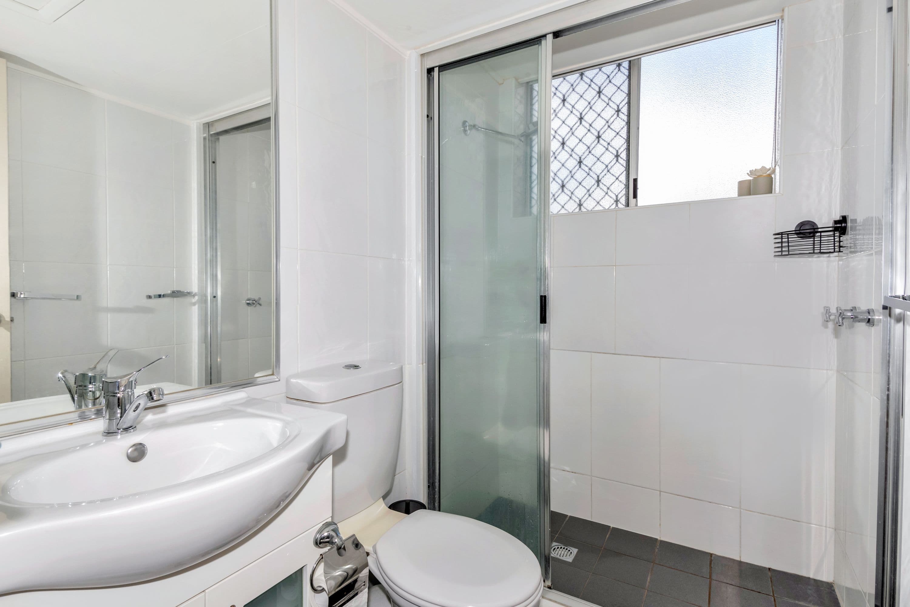 31 Surrey Street, Hyde Park QLD 4812, Hyde Park - Thumbnail 3