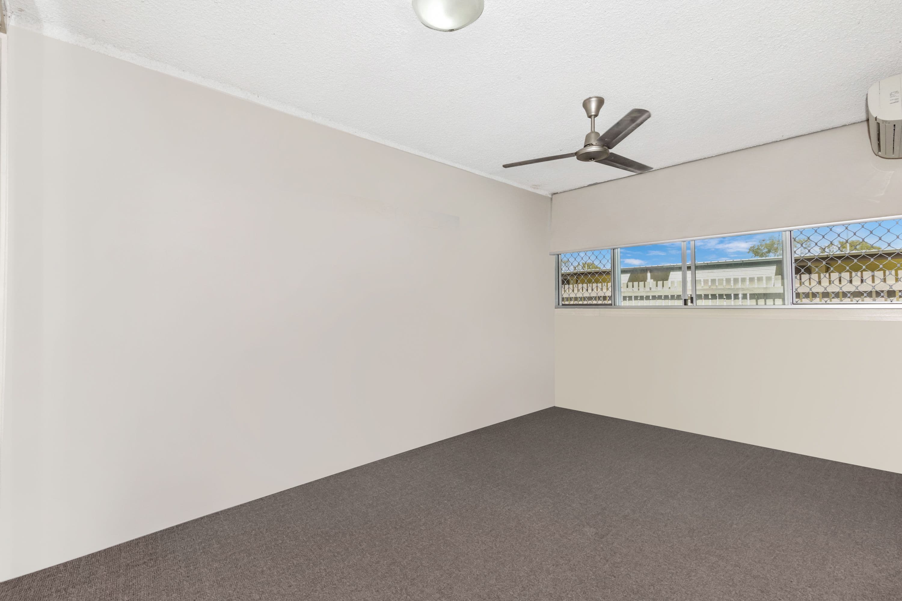 31 Surrey Street, Hyde Park QLD 4812, Hyde Park - Thumbnail 6