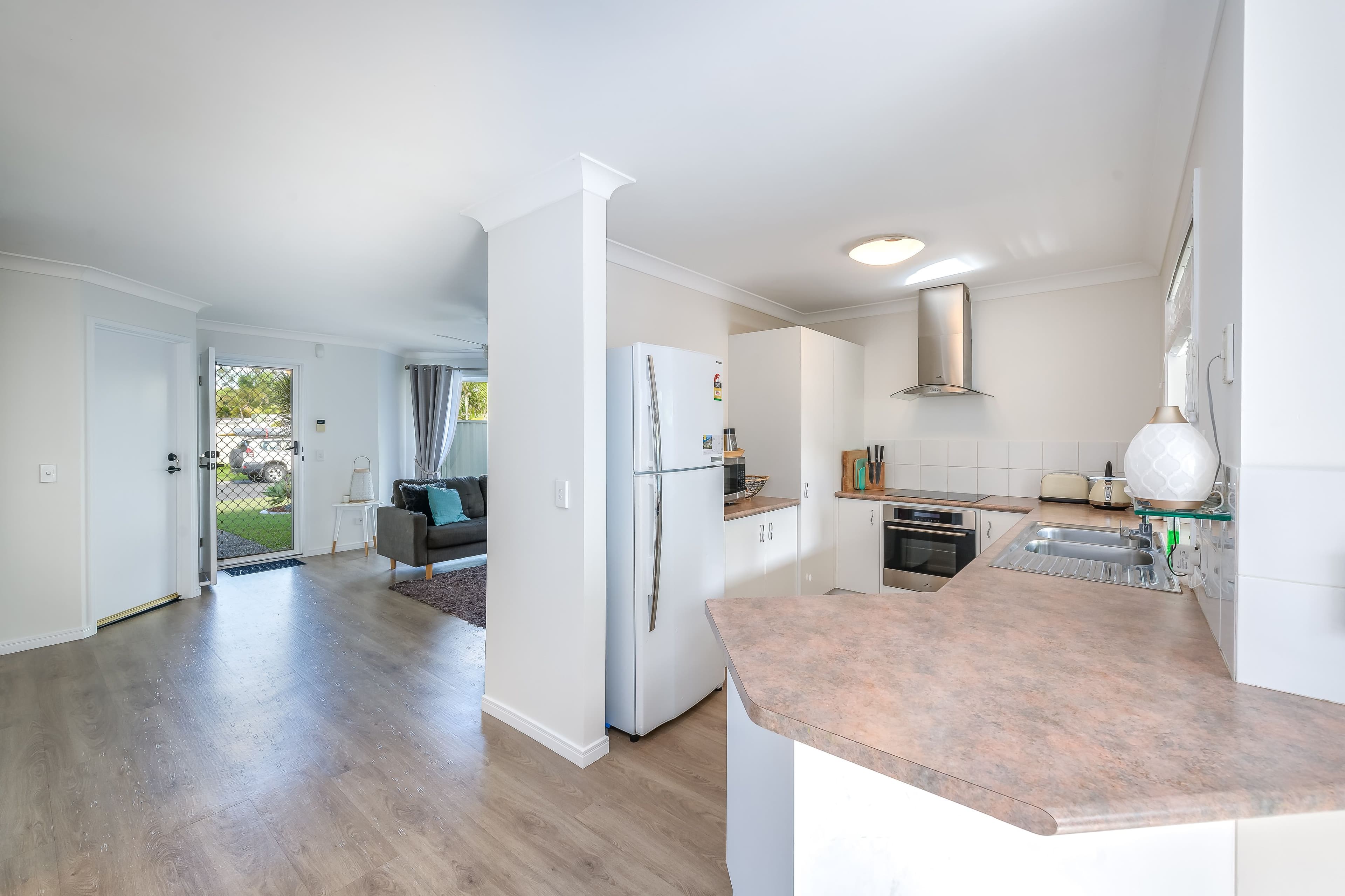 1 Joshua Close, Arundel QLD 4214, Arundel - Thumbnail 7