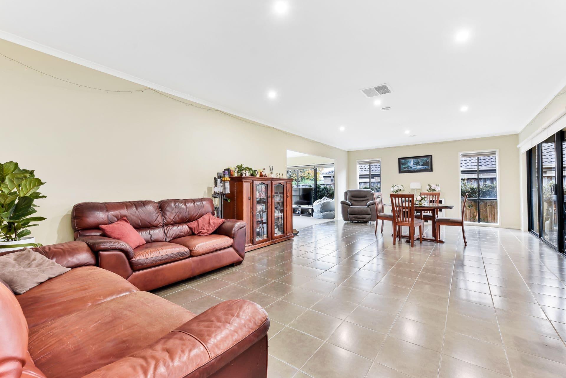 17 O'Connell Street, Berwick VIC 3806, Berwick - Thumbnail 5