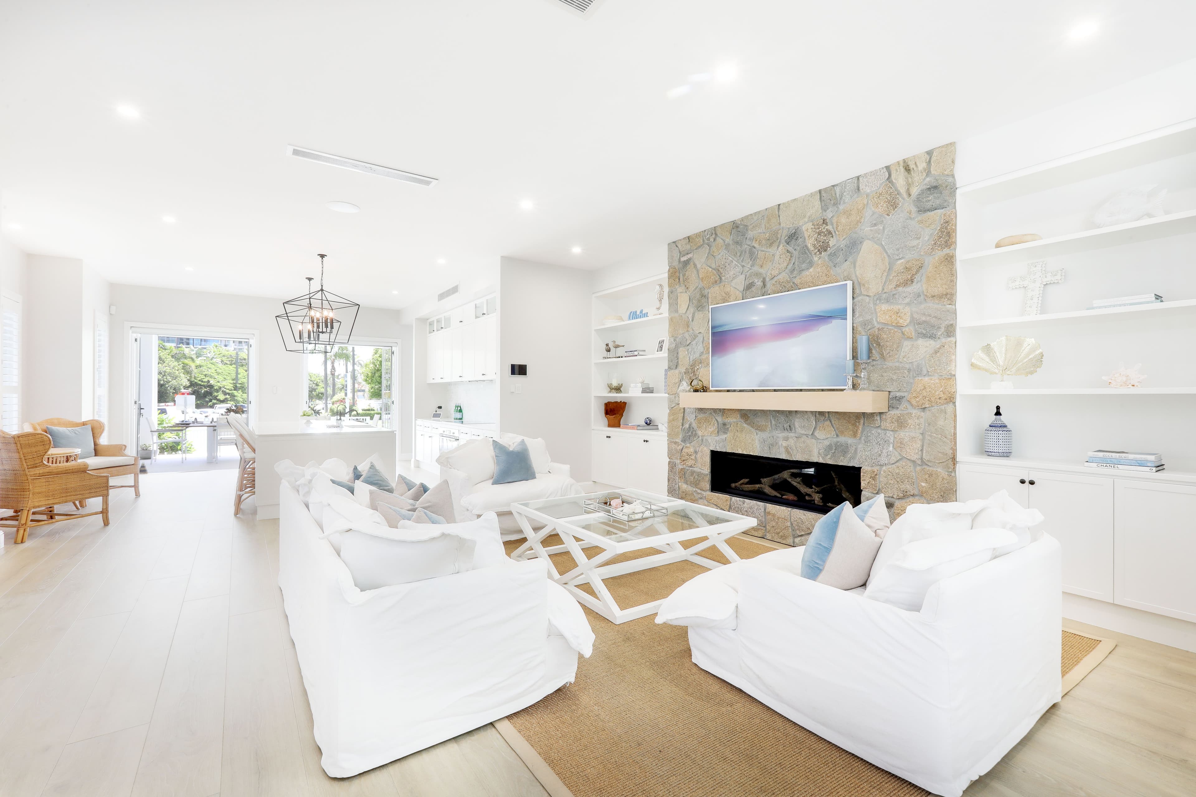 31 Pacific Street, Main Beach QLD 4217, Main Beach - Thumbnail 4