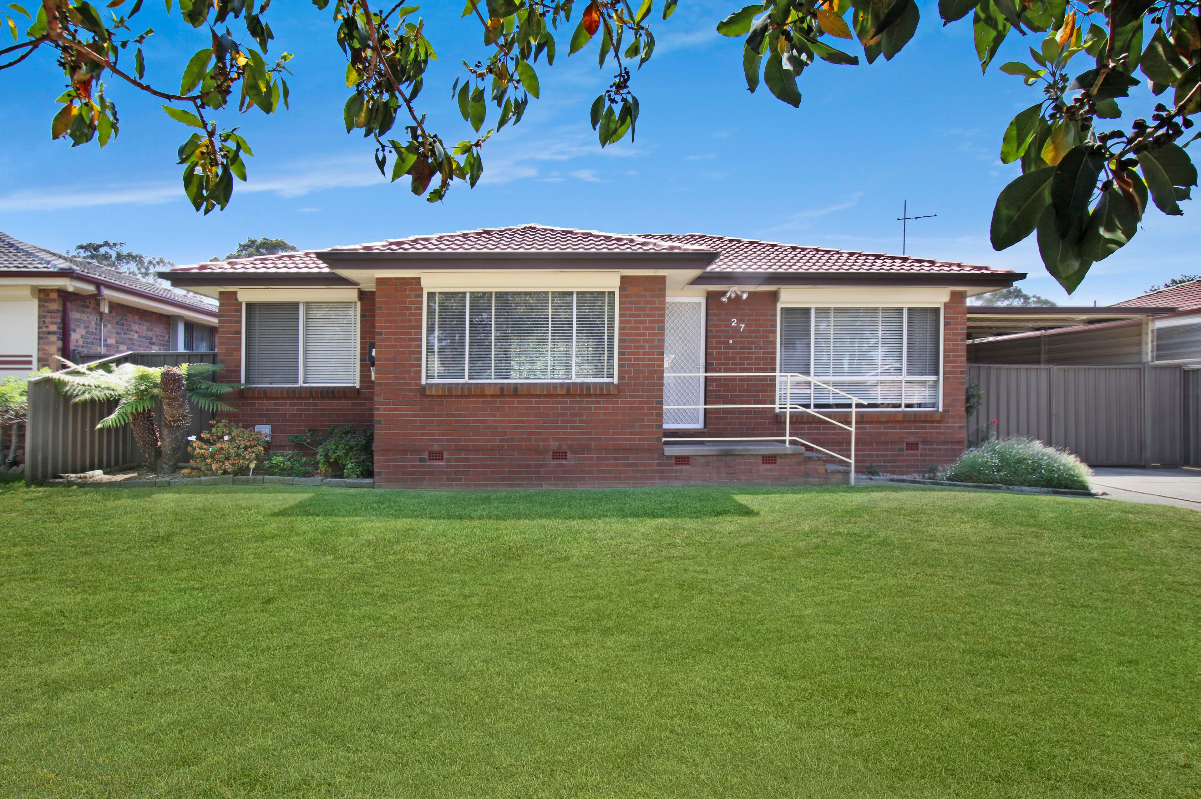 27 Melbourne Road, St Johns Park - Image 1
