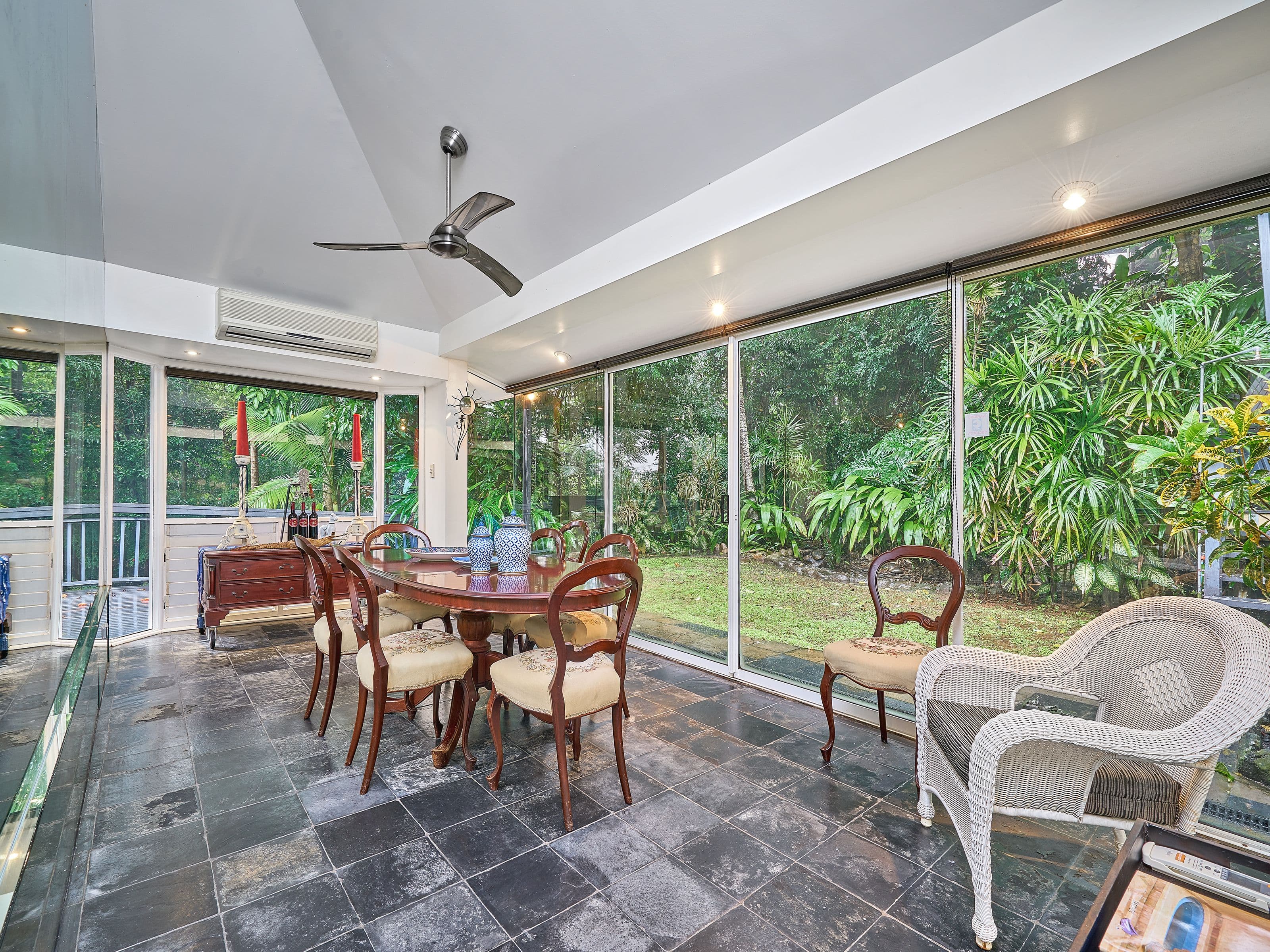 15 Woodlands Avenue, Edge Hill QLD 4870, Edge Hill - Thumbnail 4