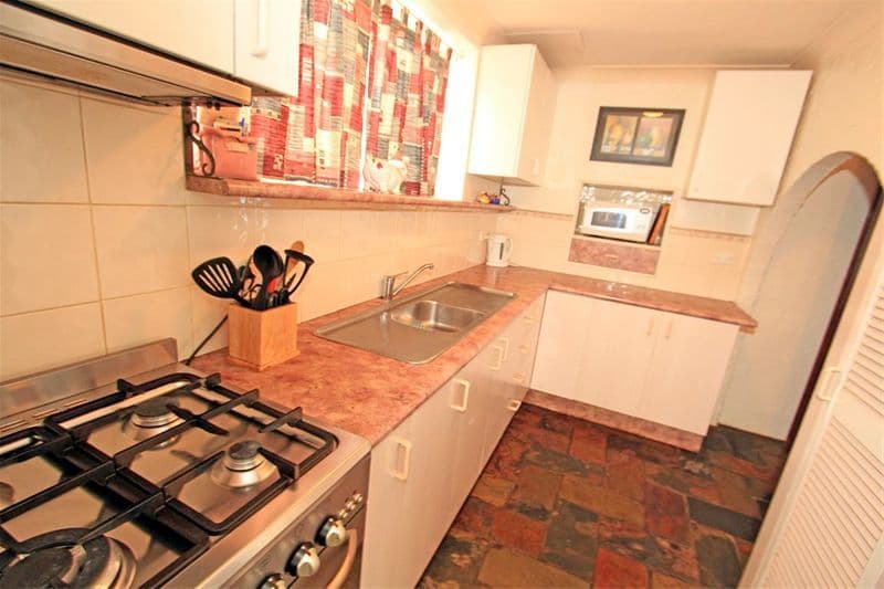 4 Bates Avenue, PARK AVENUE QLD 4701, Park Avenue - Thumbnail 4