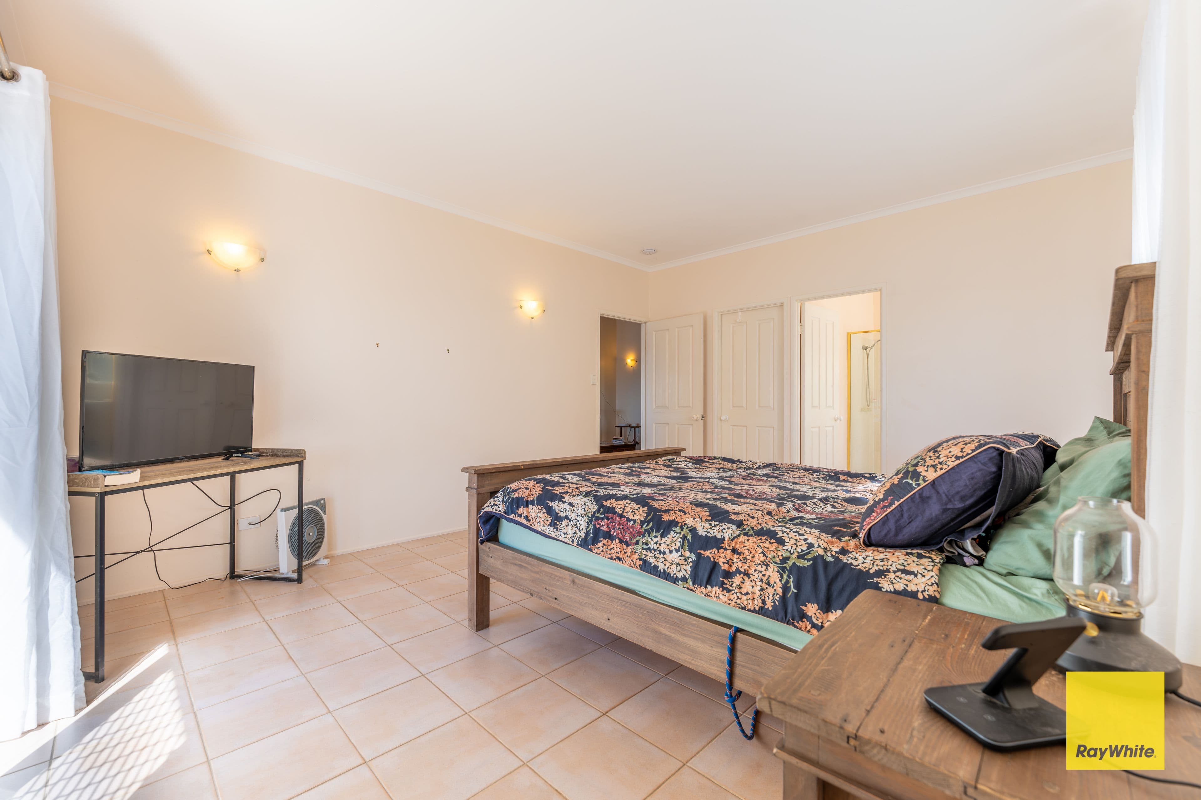 48 Barolin Esplanade, Coral Cove QLD 4670, Coral Cove - Thumbnail 7
