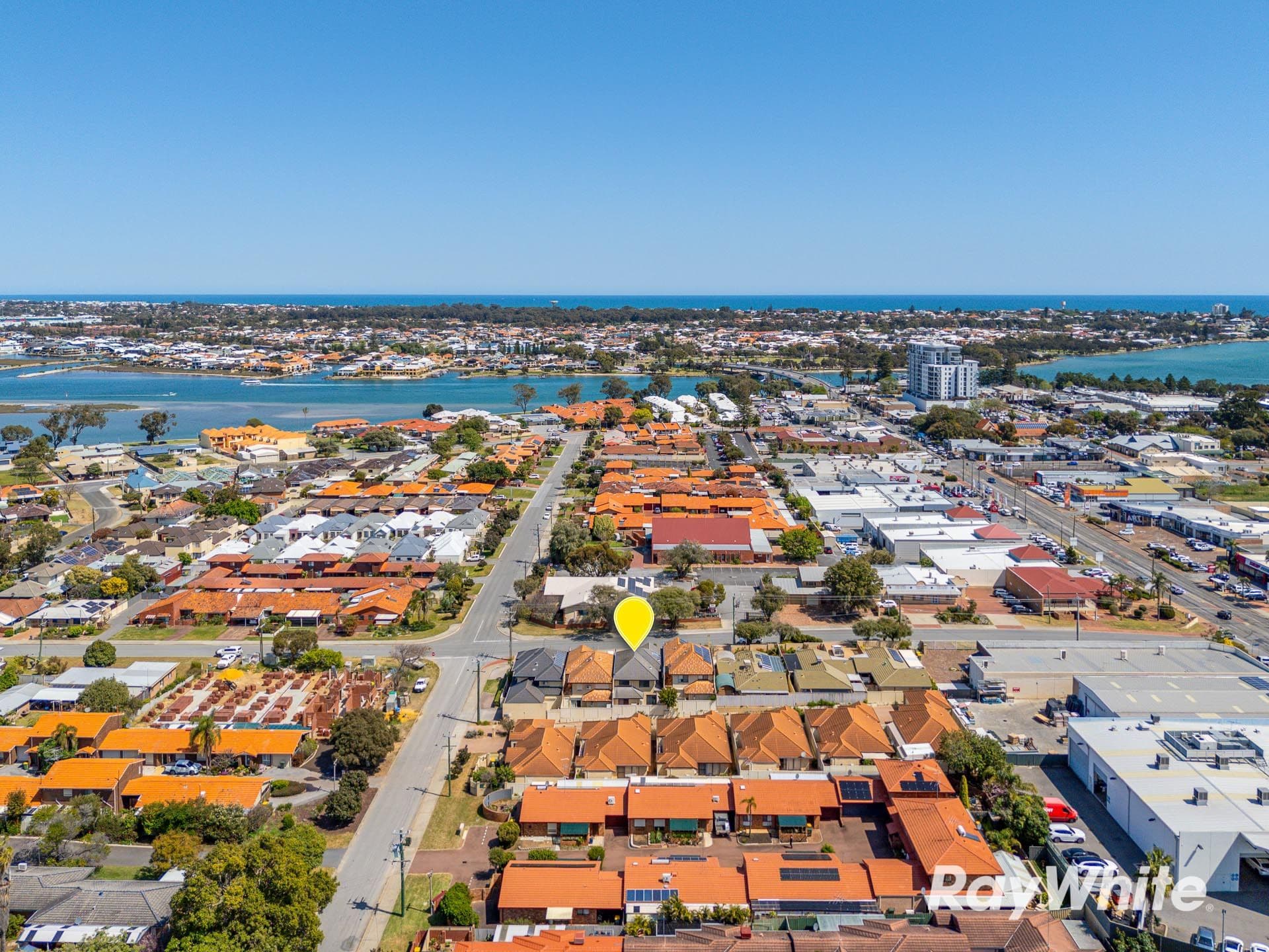 11 Stevenson Street, Dudley Park WA 6210, Dudley Park - Thumbnail 2