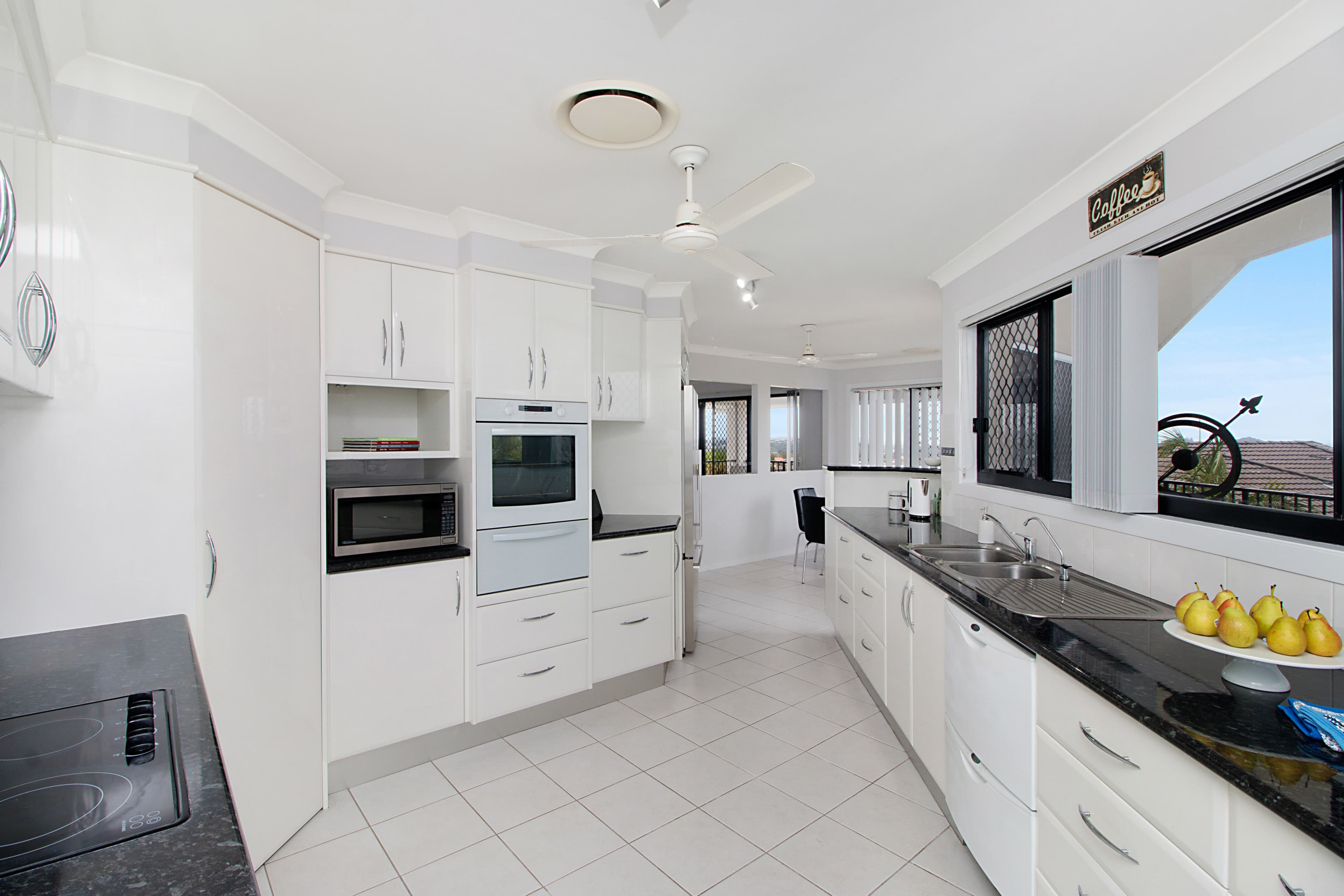 44 Lochlomond Drive, Banora Point - Thumbnail 5
