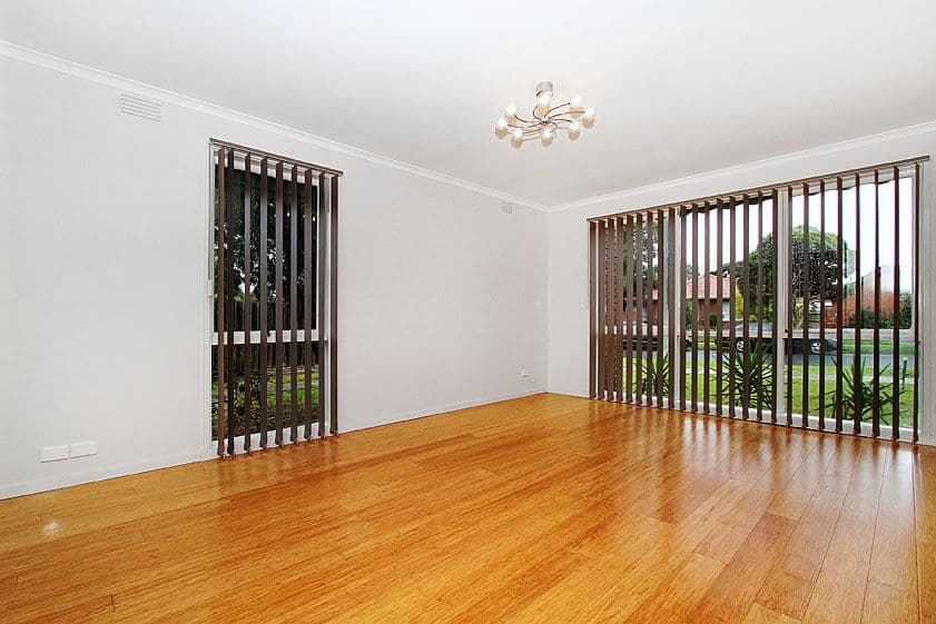 10 Holroyd Drive, EPPING VIC 3076, Epping - Thumbnail 6