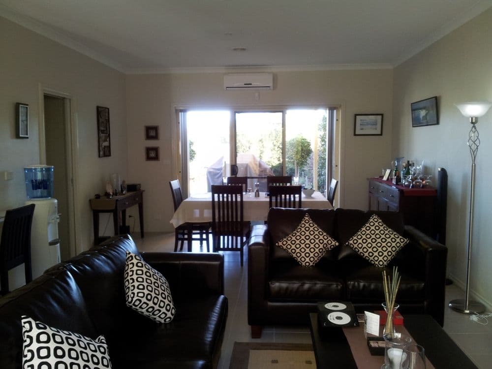18 East Cornhill Drive, POINT COOK VIC 3030, Point Cook - Thumbnail 3