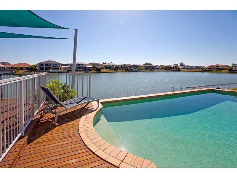 18 Helena Street, WELLINGTON POINT QLD 4160, Wellington Point - Thumbnail 2