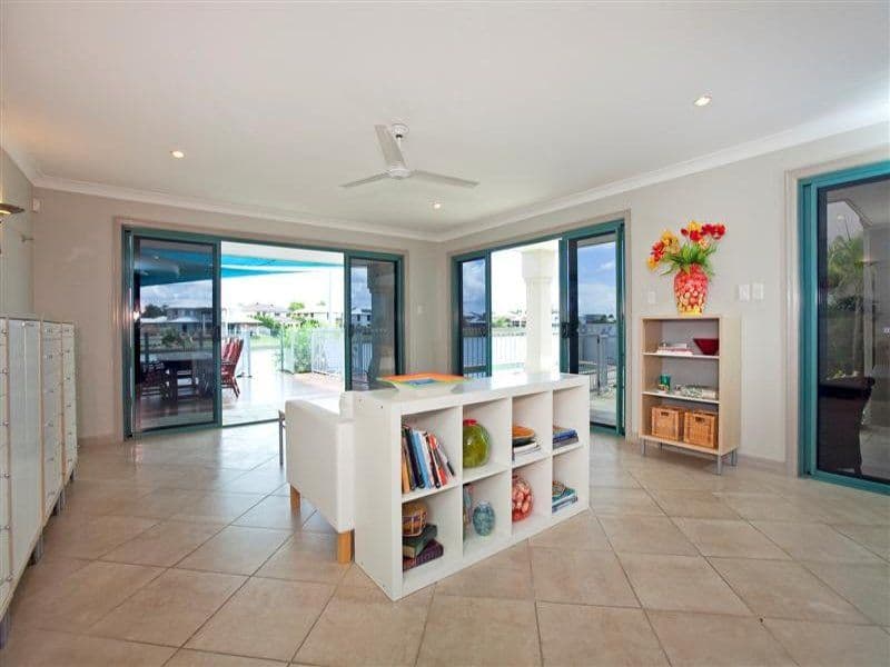 18 Helena Street, WELLINGTON POINT QLD 4160, Wellington Point - Thumbnail 3