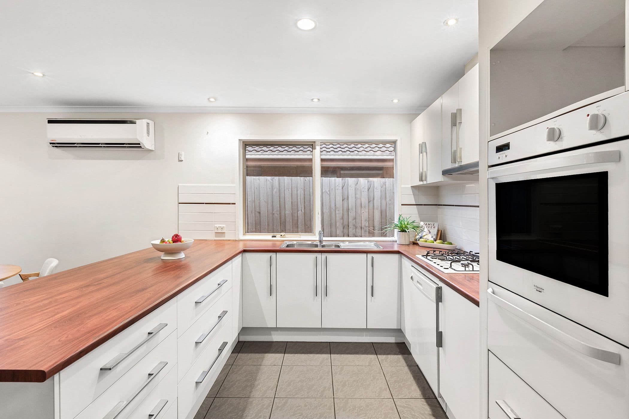 19 Dunscombe Place, Chelsea Heights VIC 3196, Chelsea Heights - Thumbnail 5