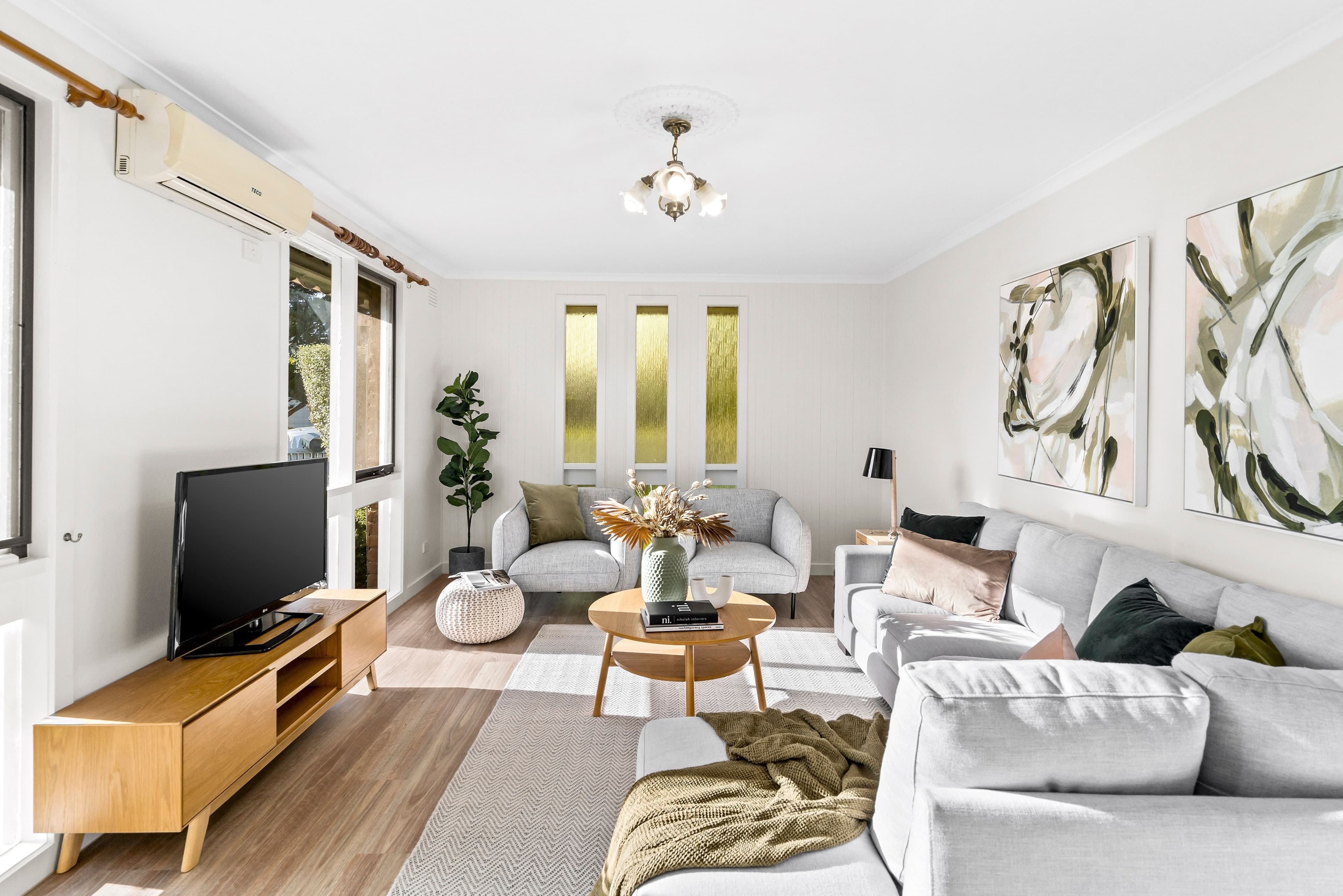 20 Gleneagles Drive, Sunbury VIC 3429, Sunbury - Thumbnail 2