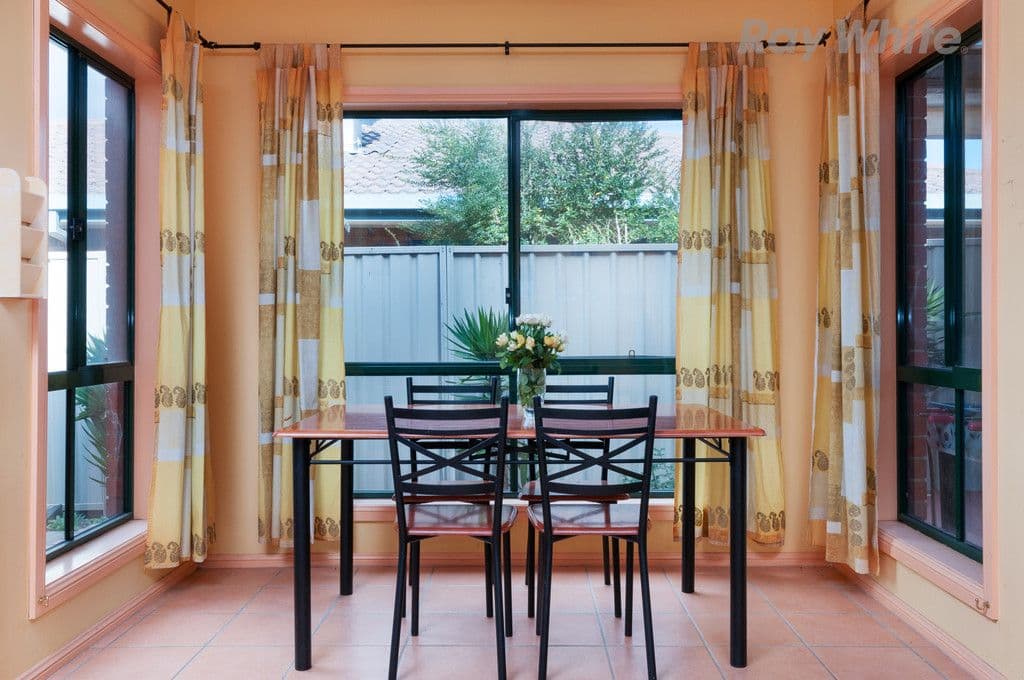 5 Castlemaine Way, Caroline Springs VIC 3023, Caroline Springs - Thumbnail 7