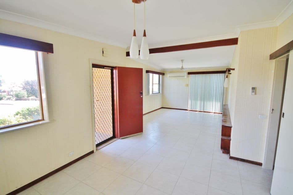 7 Cherry Court, YOUNG NSW 2594, Young - Thumbnail 5