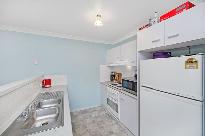 27A Macintyre Street, Bateau Bay NSW 2261, Bateau Bay - Thumbnail 2