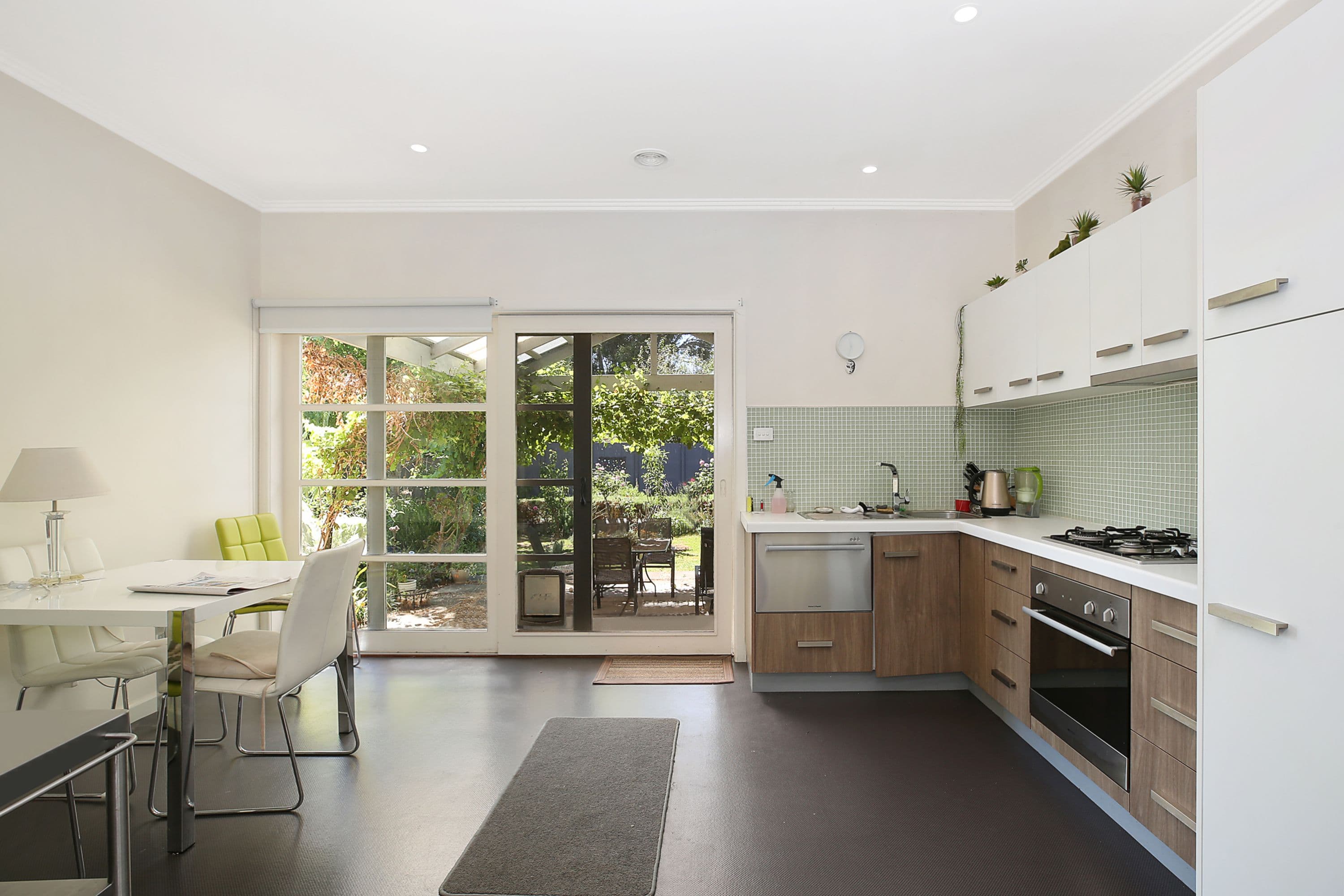 6 Airdrie Street, Colac VIC 3250, Colac - Thumbnail 2