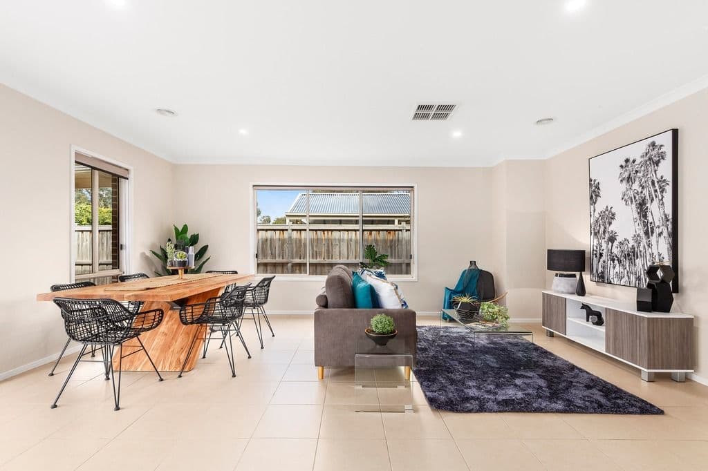11 Tarpan Drive, Doreen VIC 3754, Doreen - Thumbnail 2