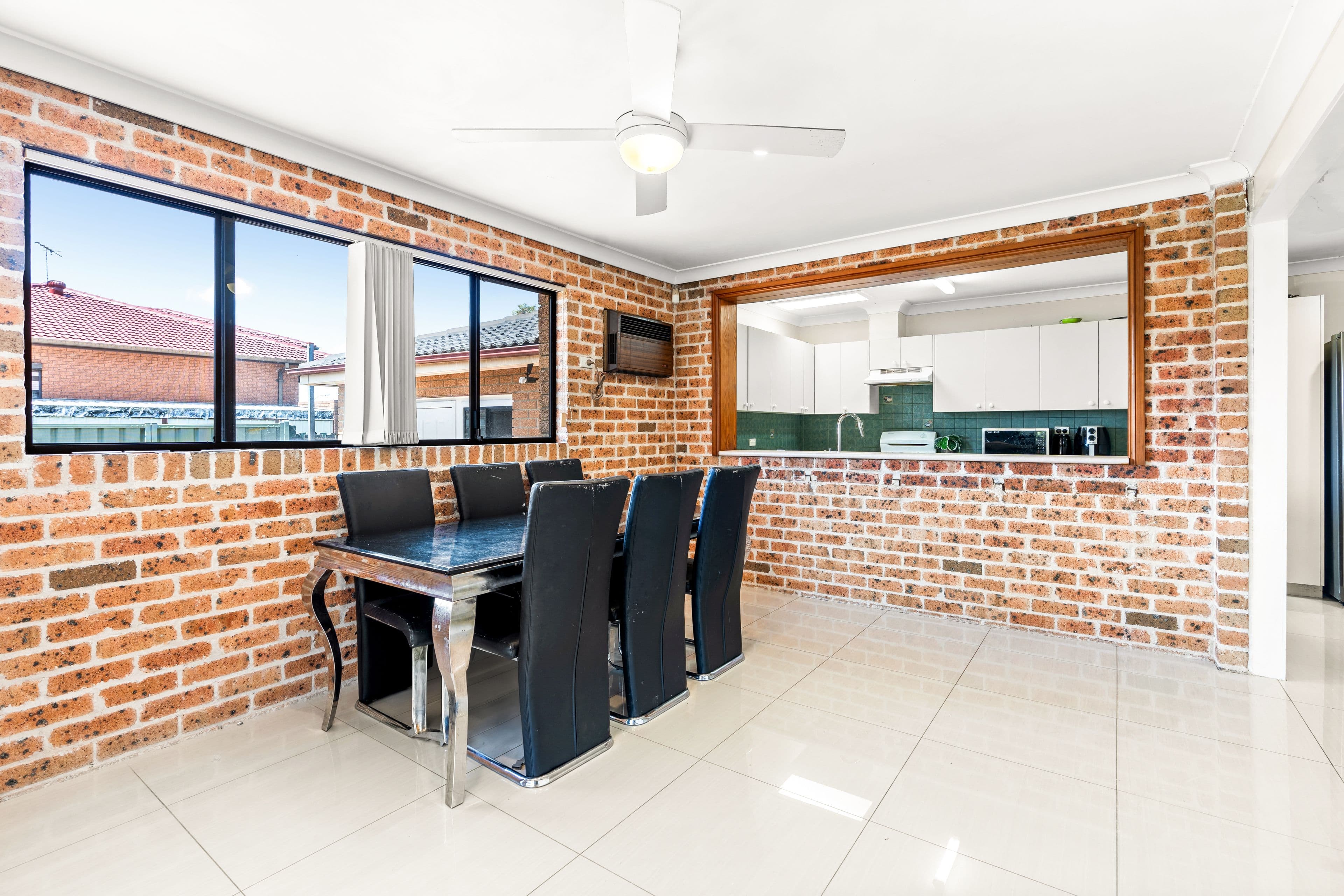 29 Hawthorn Street, St Johns Park NSW 2176, St Johns Park - Thumbnail 4