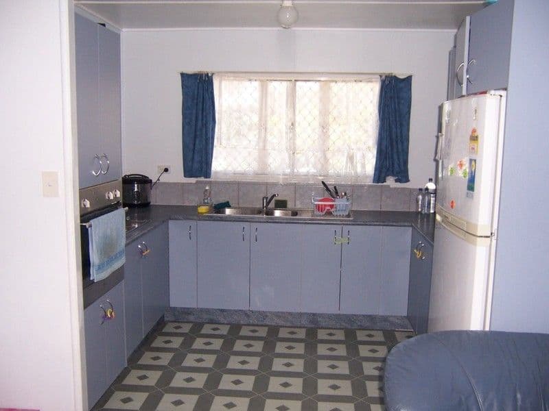 13 Yurugu Street, WOODRIDGE QLD 4114, Woodridge - Thumbnail 5