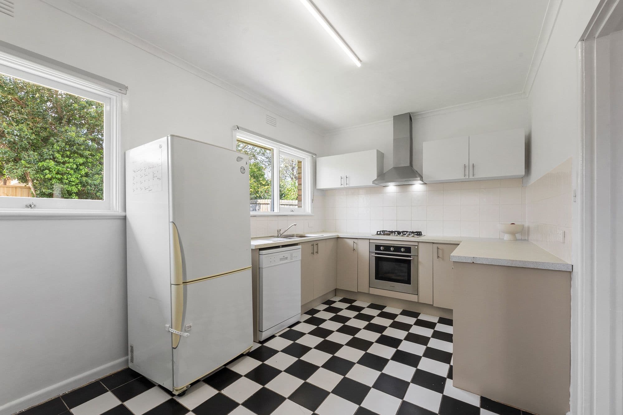 14 Bond Avenue, Blackburn South VIC 3130, Blackburn South - Thumbnail 6