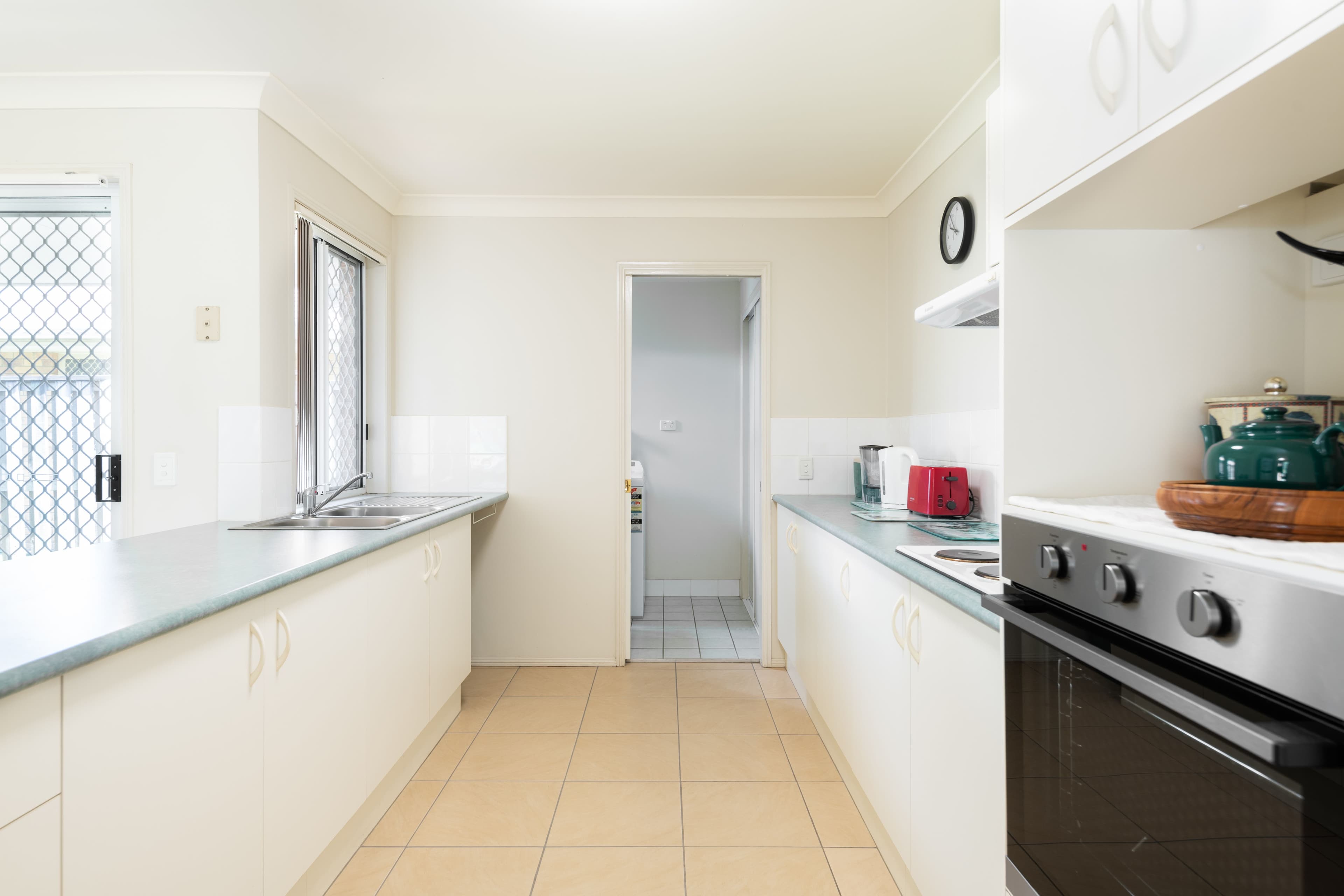 31 Hilltop Place, Banyo QLD 4014, Banyo - Thumbnail 4