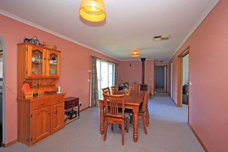 19 Larmer Street, HOWLONG NSW 2643, Howlong - Thumbnail 4