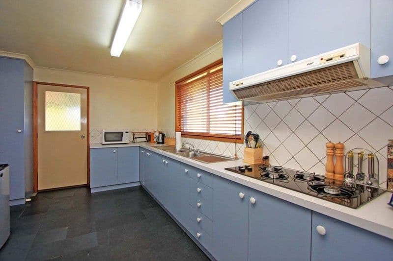 19 Larmer Street, HOWLONG NSW 2643, Howlong - Thumbnail 5