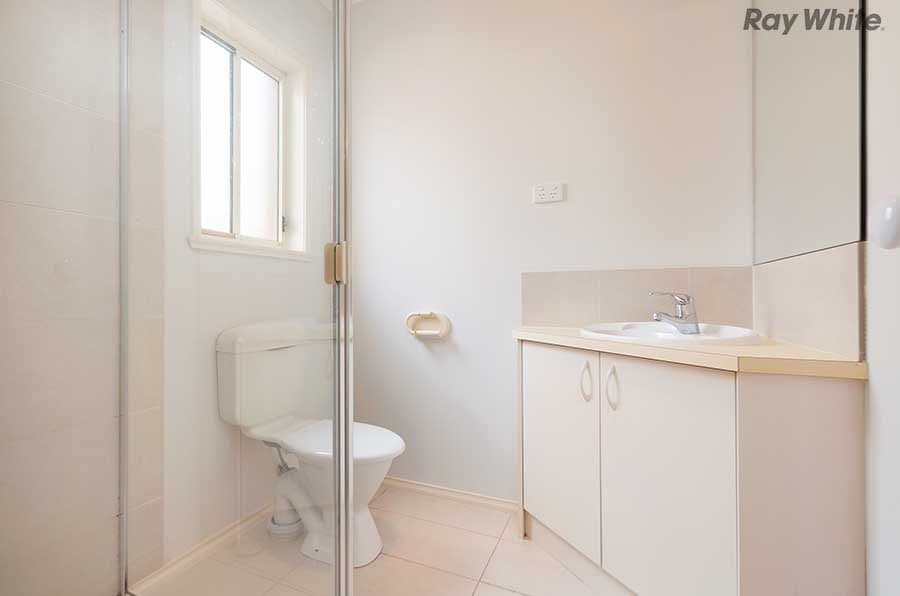 5 Ashby Lane, Caroline Springs VIC 3023, Caroline Springs - Thumbnail 8
