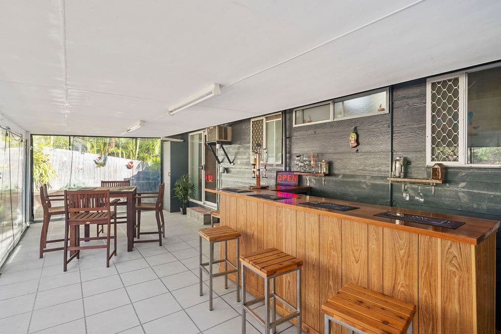 42 Mirreen Drive, Tugun QLD 4224, Tugun - Thumbnail 4