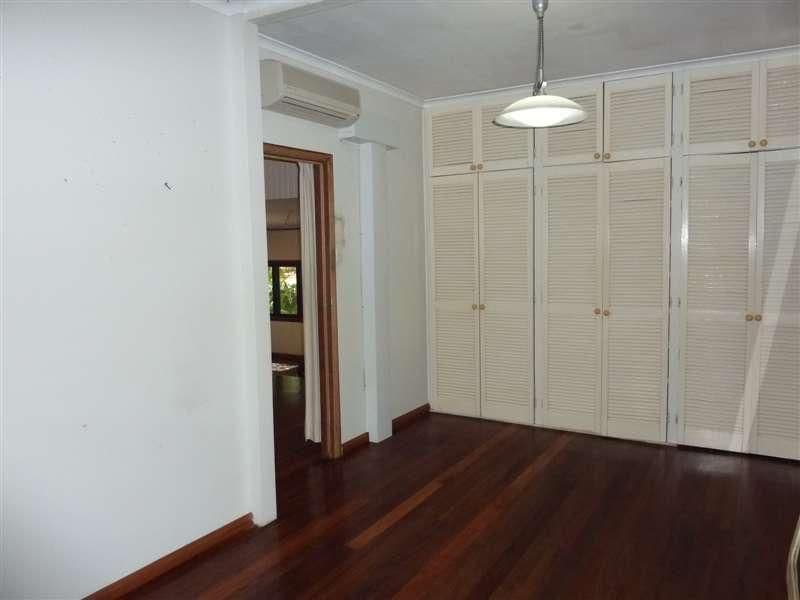 5 Poinsettia Street, HOLLOWAYS BEACH QLD 4878, Holloways Beach - Thumbnail 6