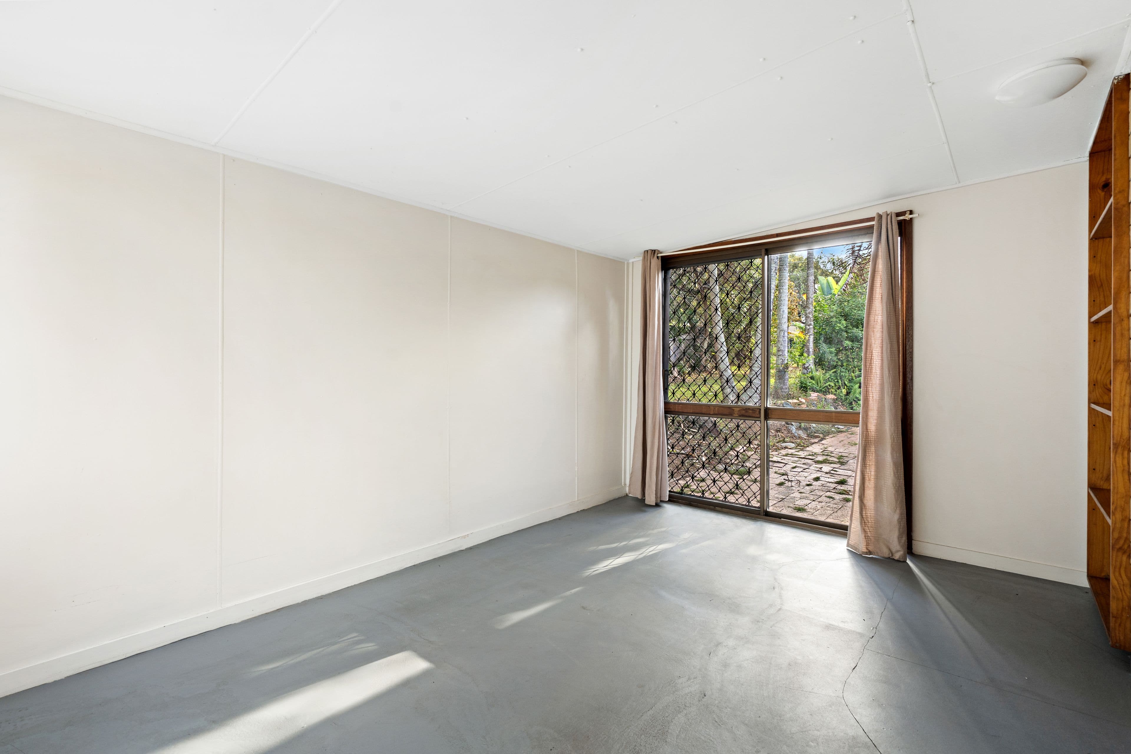 13 Balladonia Street, Woodridge QLD 4114, Woodridge - Thumbnail 6