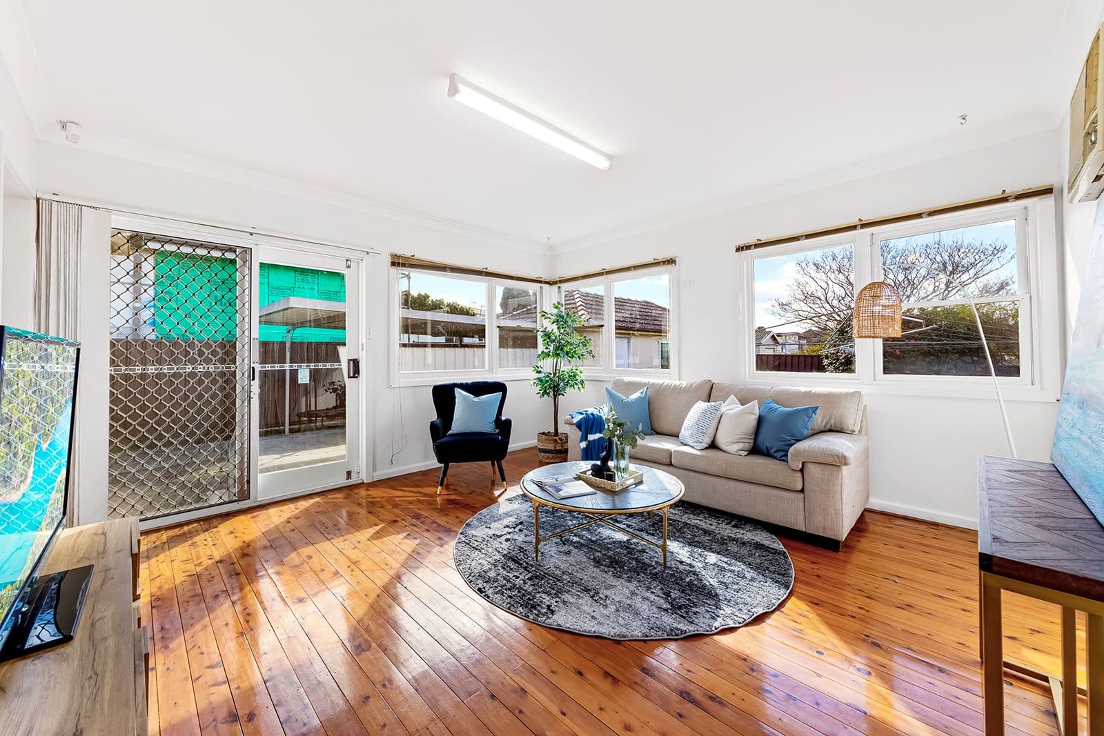 90 Mountview Avenue, Narwee NSW 2209, Narwee - Thumbnail 3