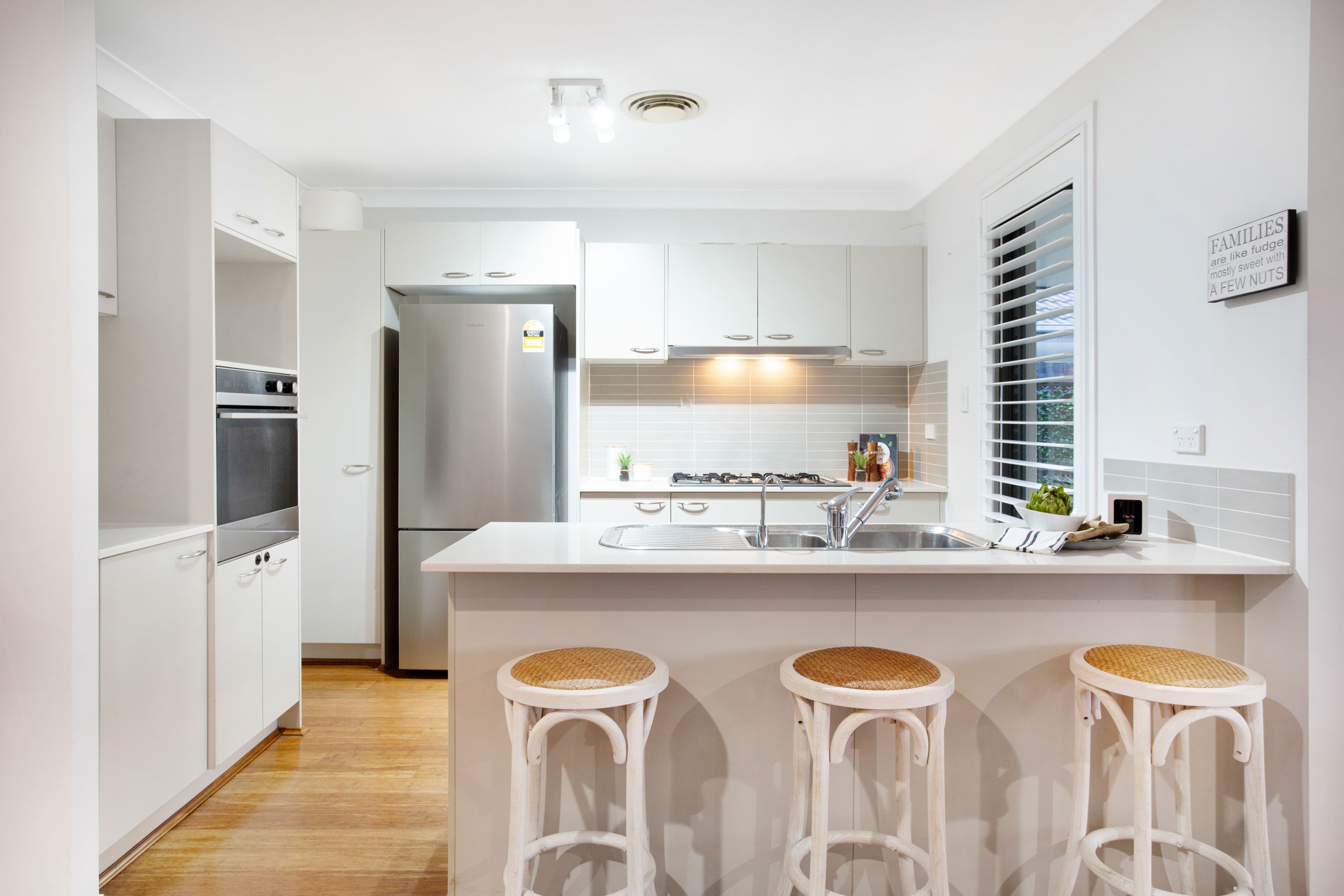 7 Avondale Avenue, Parklea NSW 2768, Parklea - Thumbnail 4