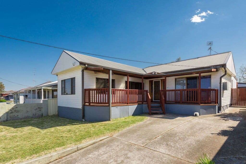 212 Shellharbour Road, Warilla NSW 2528, Warilla - Image 1