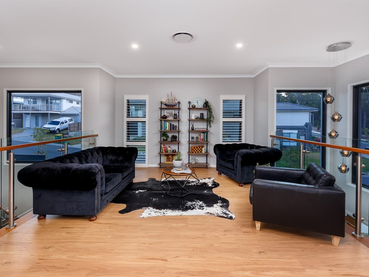 8 Logging Crescent, Spring Mountain QLD 4300, Spring Mountain - Thumbnail 4