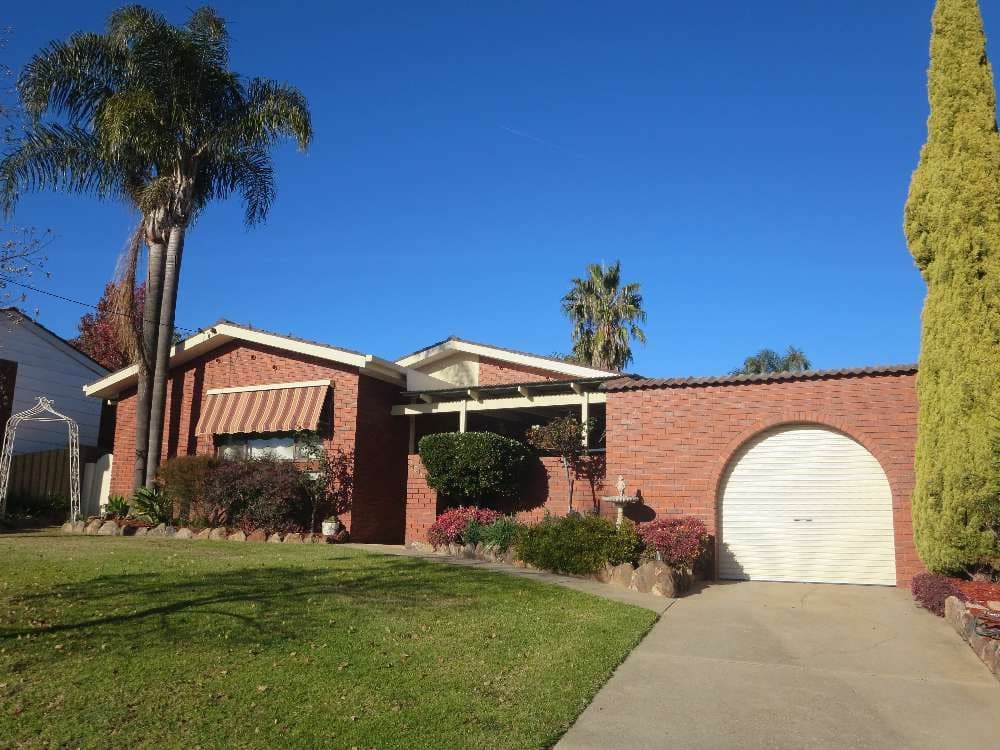 303 Desmond Street, Lavington NSW 2641, Lavington - Image 1