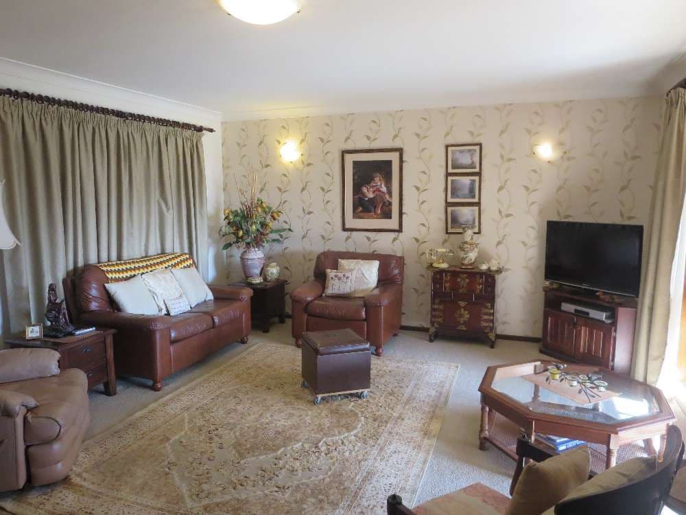 303 Desmond Street, Lavington NSW 2641, Lavington - Thumbnail 3