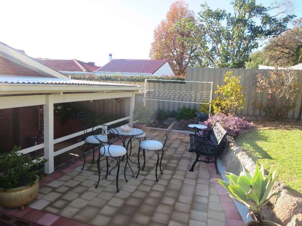 303 Desmond Street, Lavington NSW 2641, Lavington - Thumbnail 7