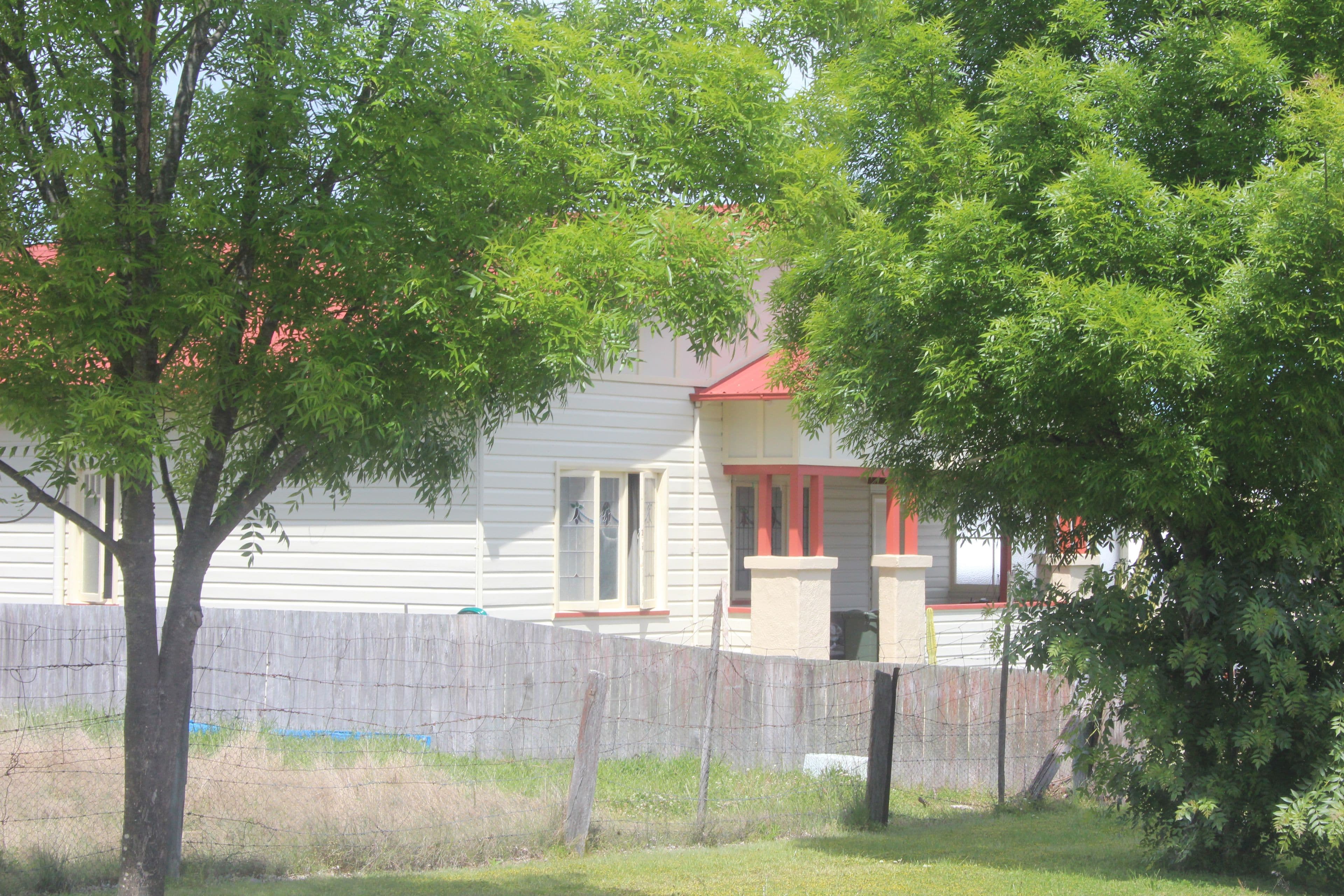 251 Douglas Street, Tenterfield - Thumbnail 2