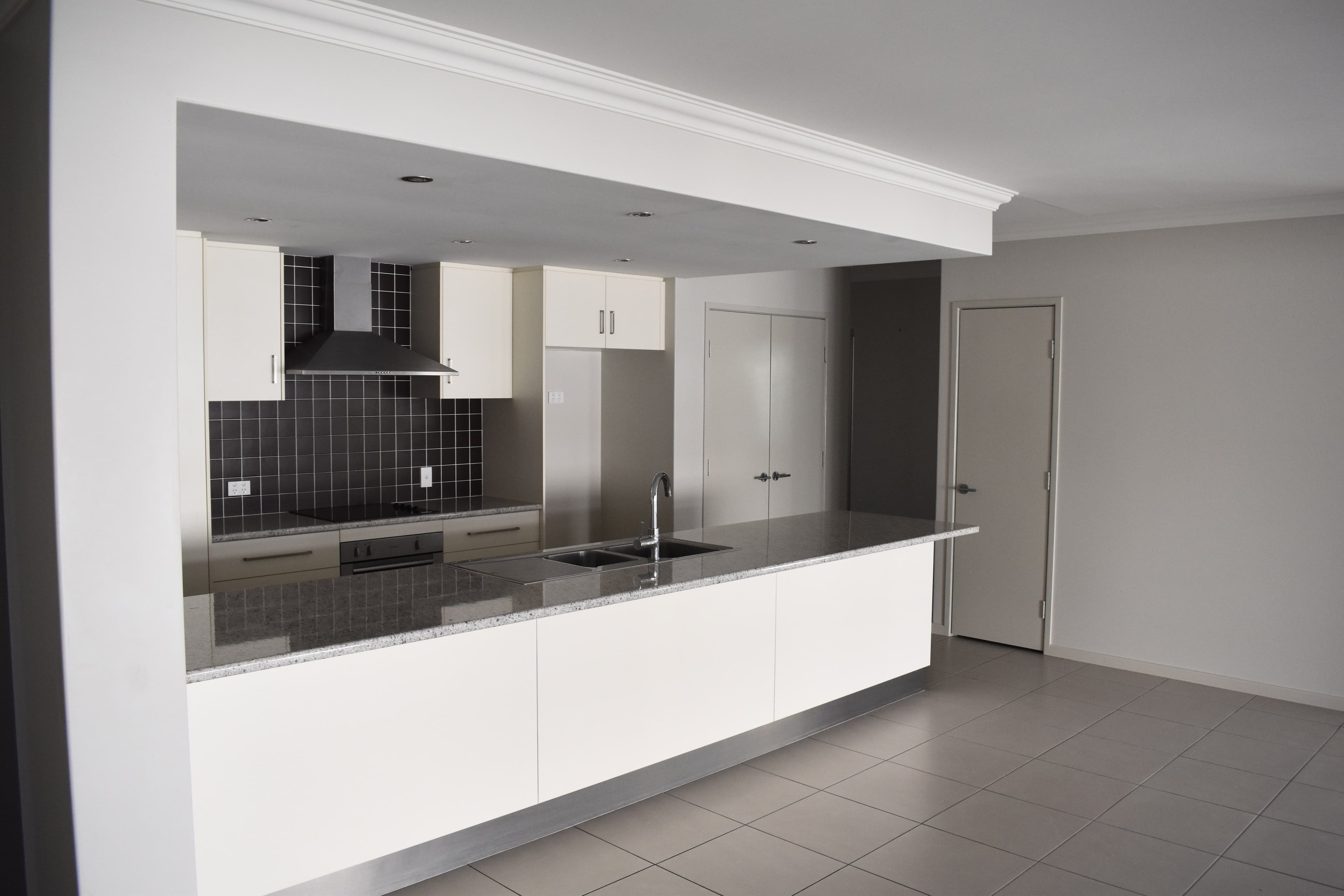 41 Newman Drive, Emerald QLD 4720, Emerald - Thumbnail 5