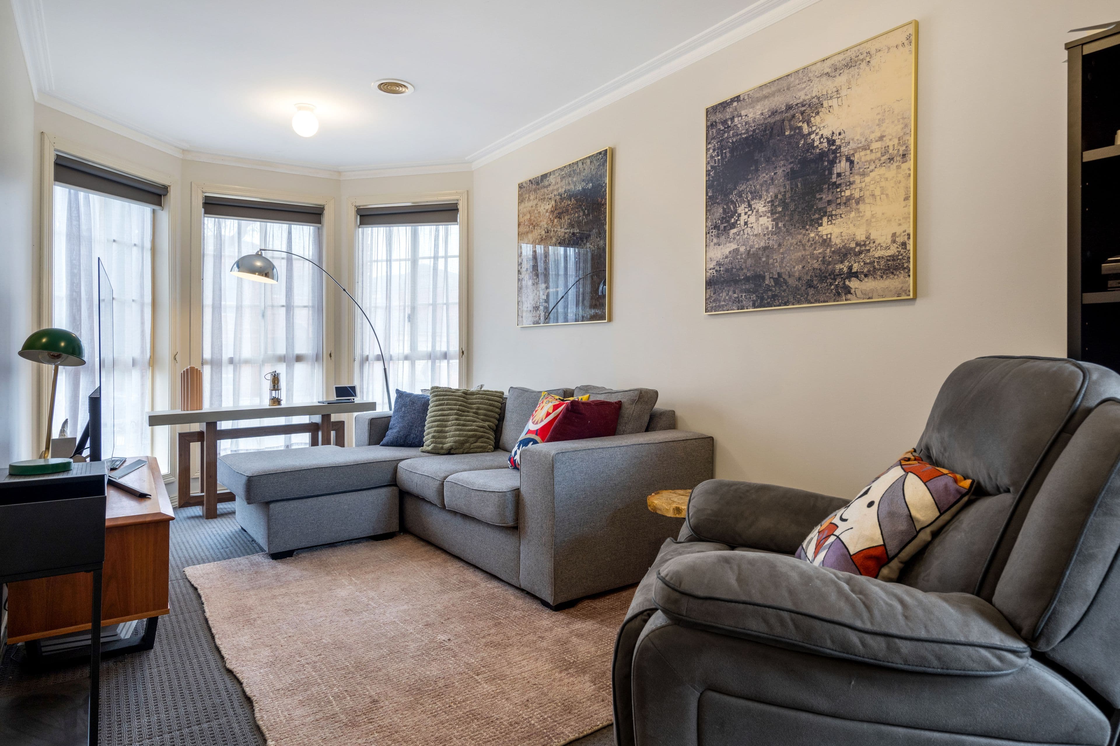 27 Almands Avenue, Roxburgh Park VIC 3064, Roxburgh Park - Thumbnail 2