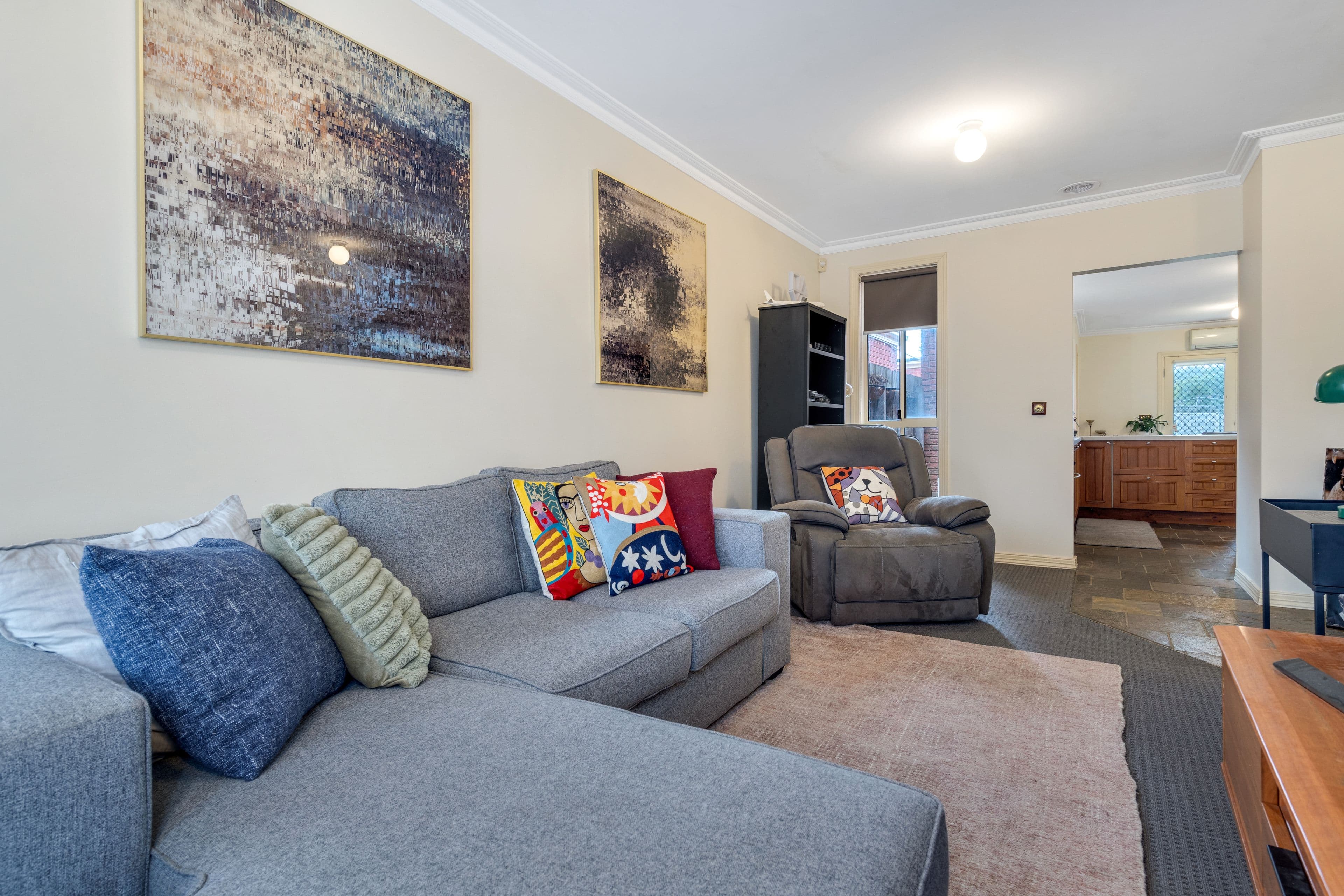 27 Almands Avenue, Roxburgh Park VIC 3064, Roxburgh Park - Thumbnail 3